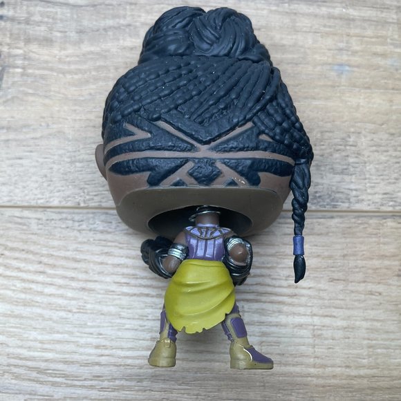 Funko Pop Marvel: Shuri - Picture 2 of 2